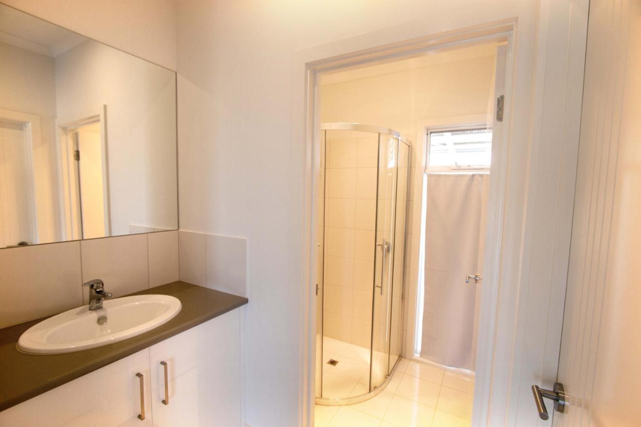 Coorong Island Retreat - Farm Stay At Pet Friendly Property Meningie Ngoại thất bức ảnh
