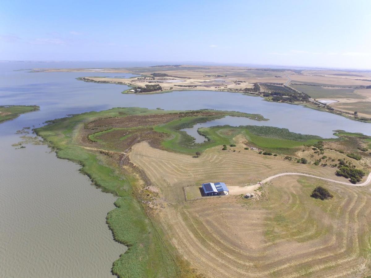 Coorong Island Retreat - Farm Stay At Pet Friendly Property Meningie Ngoại thất bức ảnh
