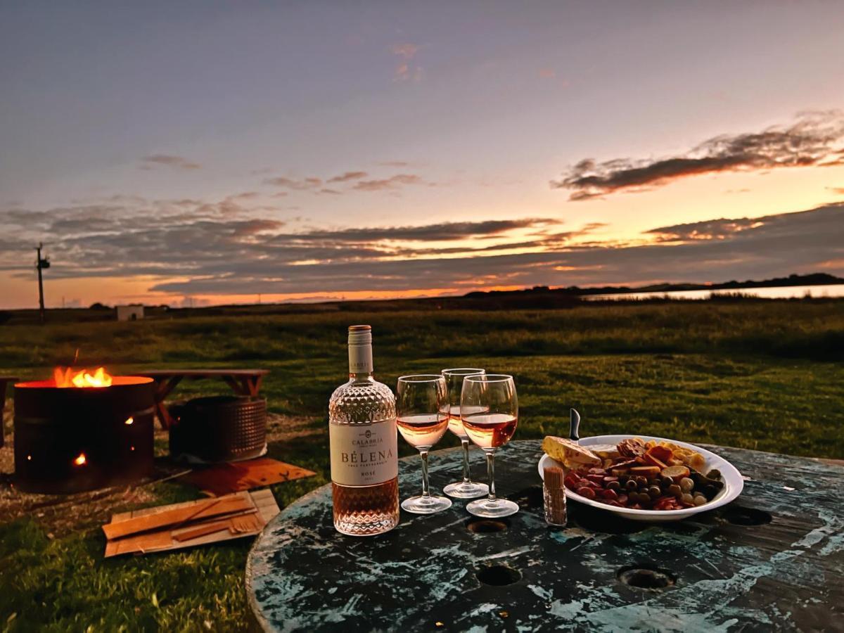 Coorong Island Retreat - Farm Stay At Pet Friendly Property Meningie Ngoại thất bức ảnh