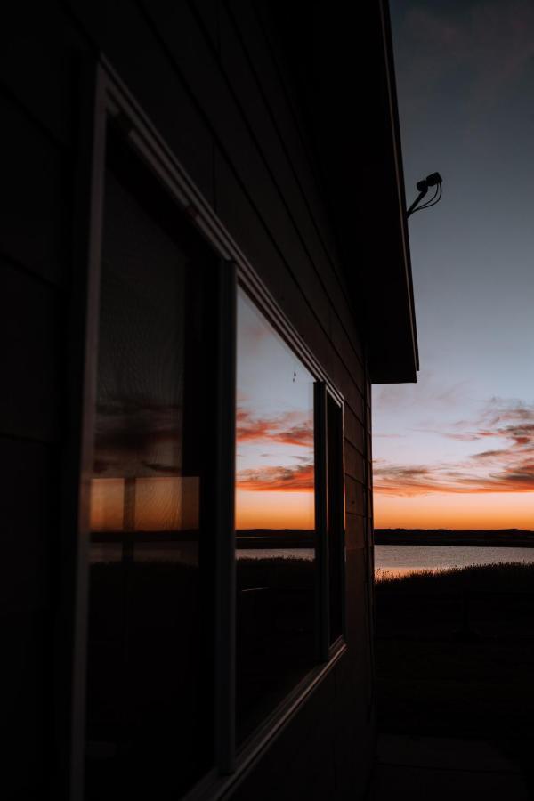 Coorong Island Retreat - Farm Stay At Pet Friendly Property Meningie Ngoại thất bức ảnh